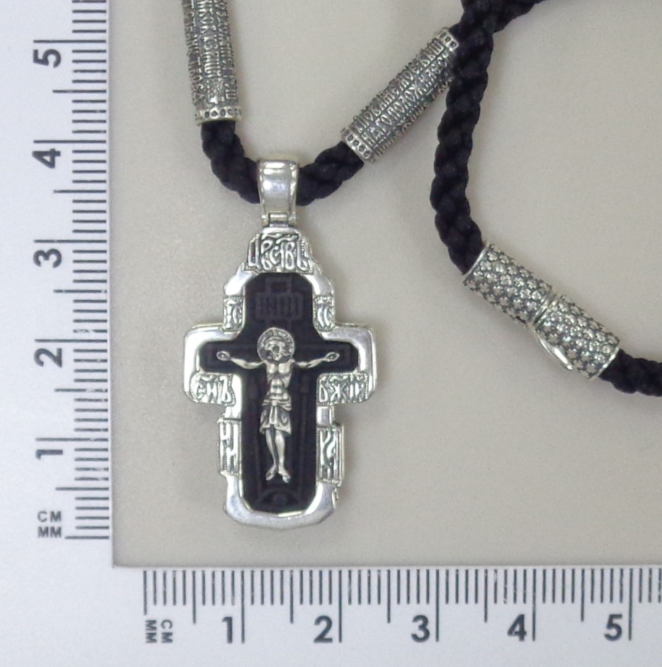 Серебряная подвеска-крест с эбеновым деревом на шнурке